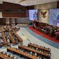 Ketua Komisi III DPR RI Habiburokhman saat menyampaikan laporan Percepatan Reformasi Polri dalam rapat paripurna di kompleks parlemen, Jakarta, Selasa (27/1/2026). (Foto: Tera Nusantara.com)