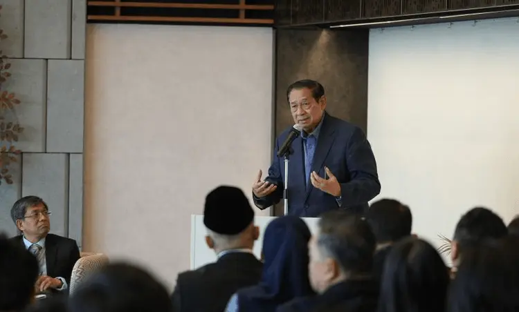 Presiden RI ke-6 Susilo Bambang Yudhoyono (SBY) dalam acara bedah buku 
