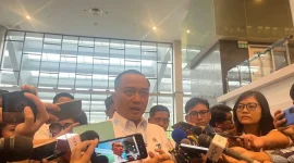 Menteri Sekretaris Negara Prasetyo Hadi menyampaikan keterangan di sela agenda Rapat Koordinasi Nasional Pemerintah Pusat dan Daerah 2026 di Sentul, Bogor, Jawa Barat, Senin (2/2/2026). (Foto: Tera Nusantara.com)