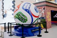 Piala Dunia FIFA atau sering disebut Piala Dunia saja, adalah kompetisi sepak bola internasional yang diikuti oleh tim nasional senior putra anggota Federasi Sepak Bola Internasional, badan pengatur sepak bola dunia. 