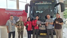 Hino Bus GB 150 AT Euro4 hadir sebagai chassis medium bus yang menggabungkan performa, efisiensi, dan kenyamanan.
